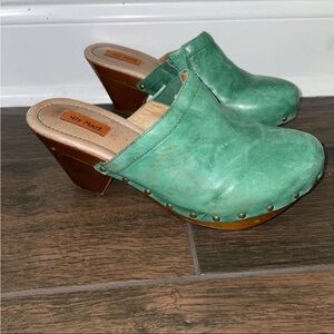 Miz Mooz Rain Leather Green Swedish Wooden Heel Clogs Size 8- FLAWED